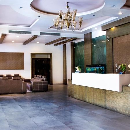 Hotel Landmark Rewa Exterior foto